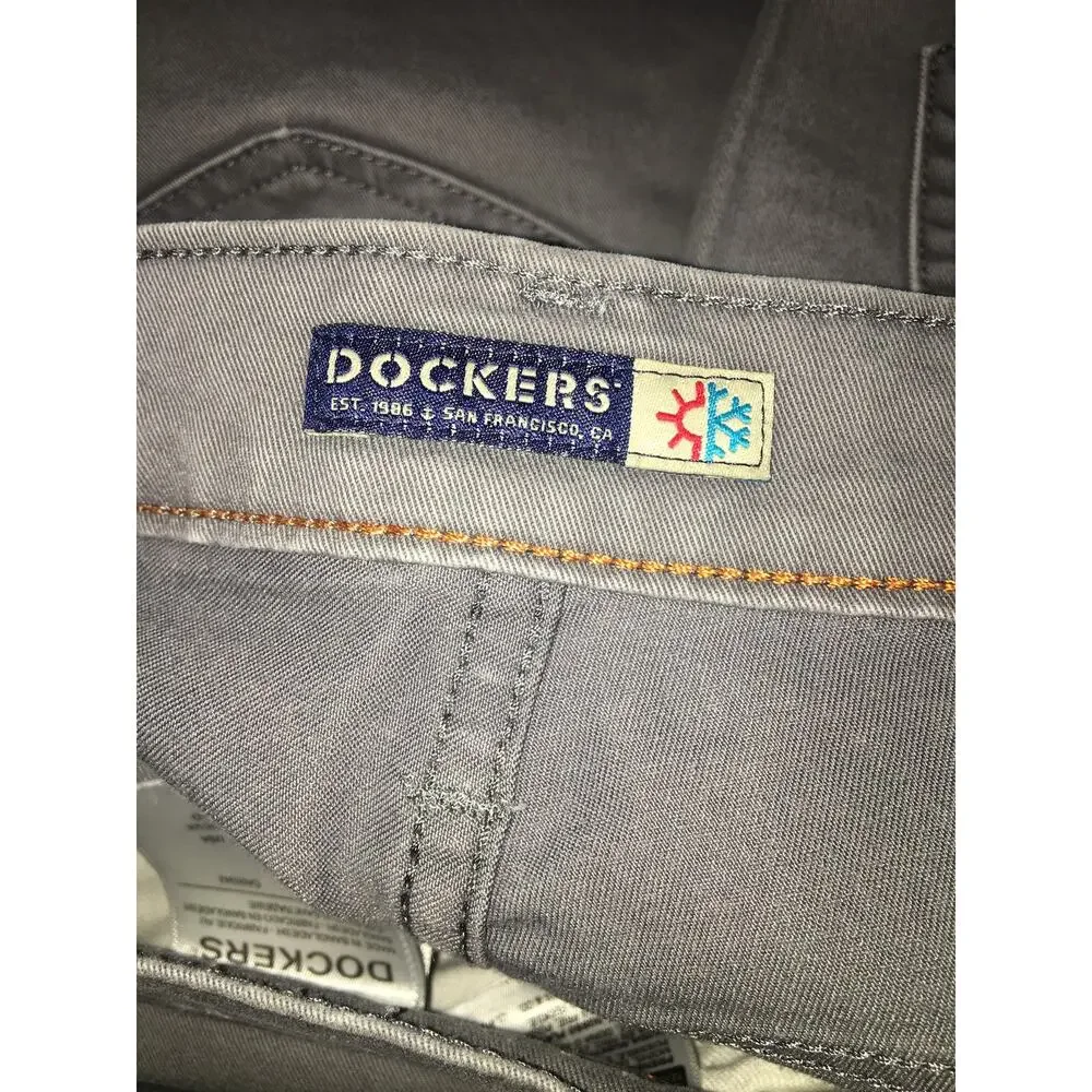 Dockers Gray 60% Cotton 37% Polyester 3% Elastane Straight Fit 34X32